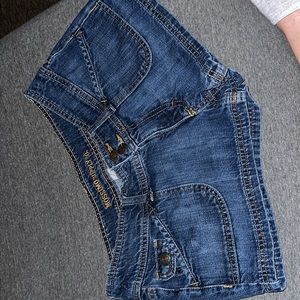 Size 7, mossimo supply co Jean shorts